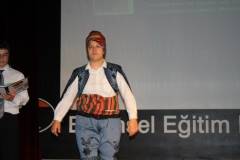 Evrensel Kolej